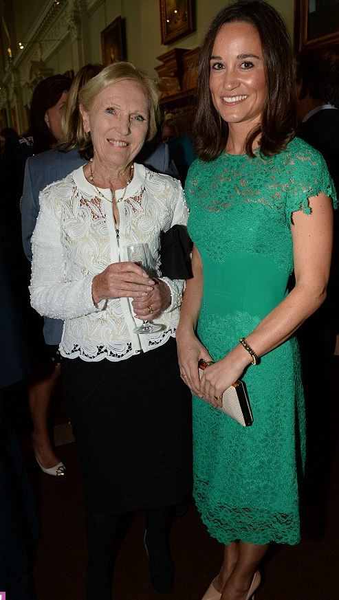 mary berry joseph ribkoff fashion celebrity get the look