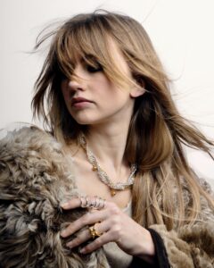 model with jewellery and fur coat
